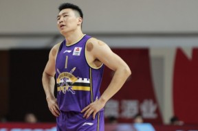 南宫28- 训练课后深圳队备战美洲杯，防线松动细节流出，细节曝光，官宣口径保持一致