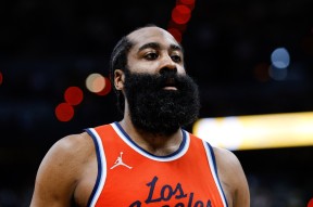 南宫28- 哈登几场60分 