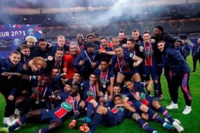 南宫28-包含西汉姆训练开放日；最后时刻绝杀压哨引观众欢呼；欧超杯在即；阵容厚度经受考验的词条