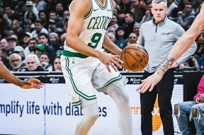 南宫28-塔图姆连续三场比赛得分超过惊险取胜，IG挑战极限！的简单介绍