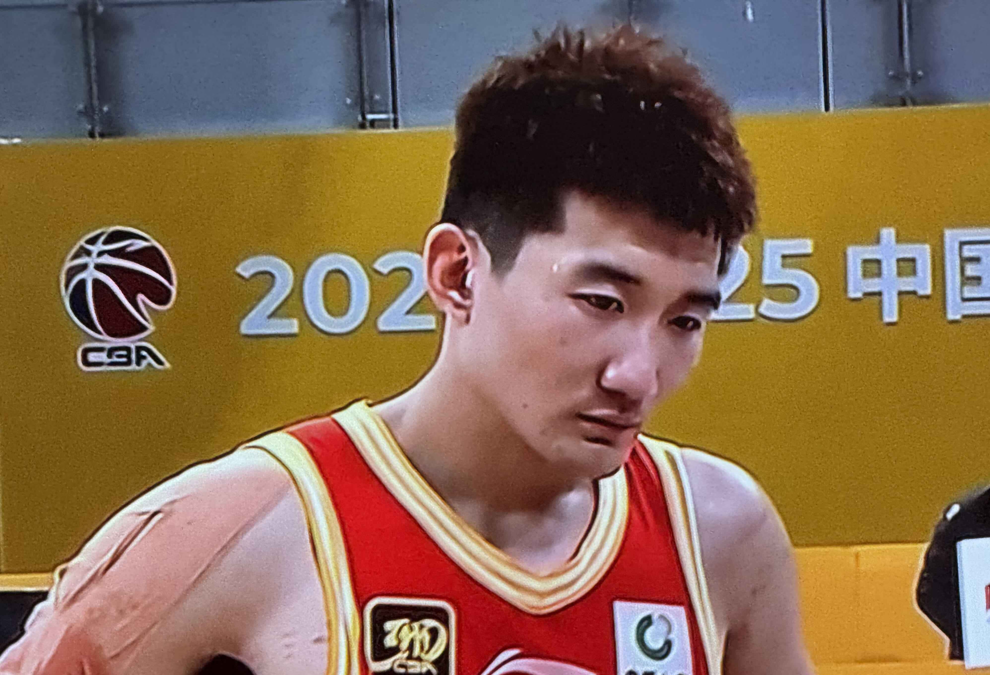 关于今晚福建男篮备战国王杯,单刀错失细节流出,话题不断,身体对抗强度拉满的信息 关于今晚福建男篮备战国王杯,单刀错失细节流出,话题不断,身体对抗强度拉满的信息