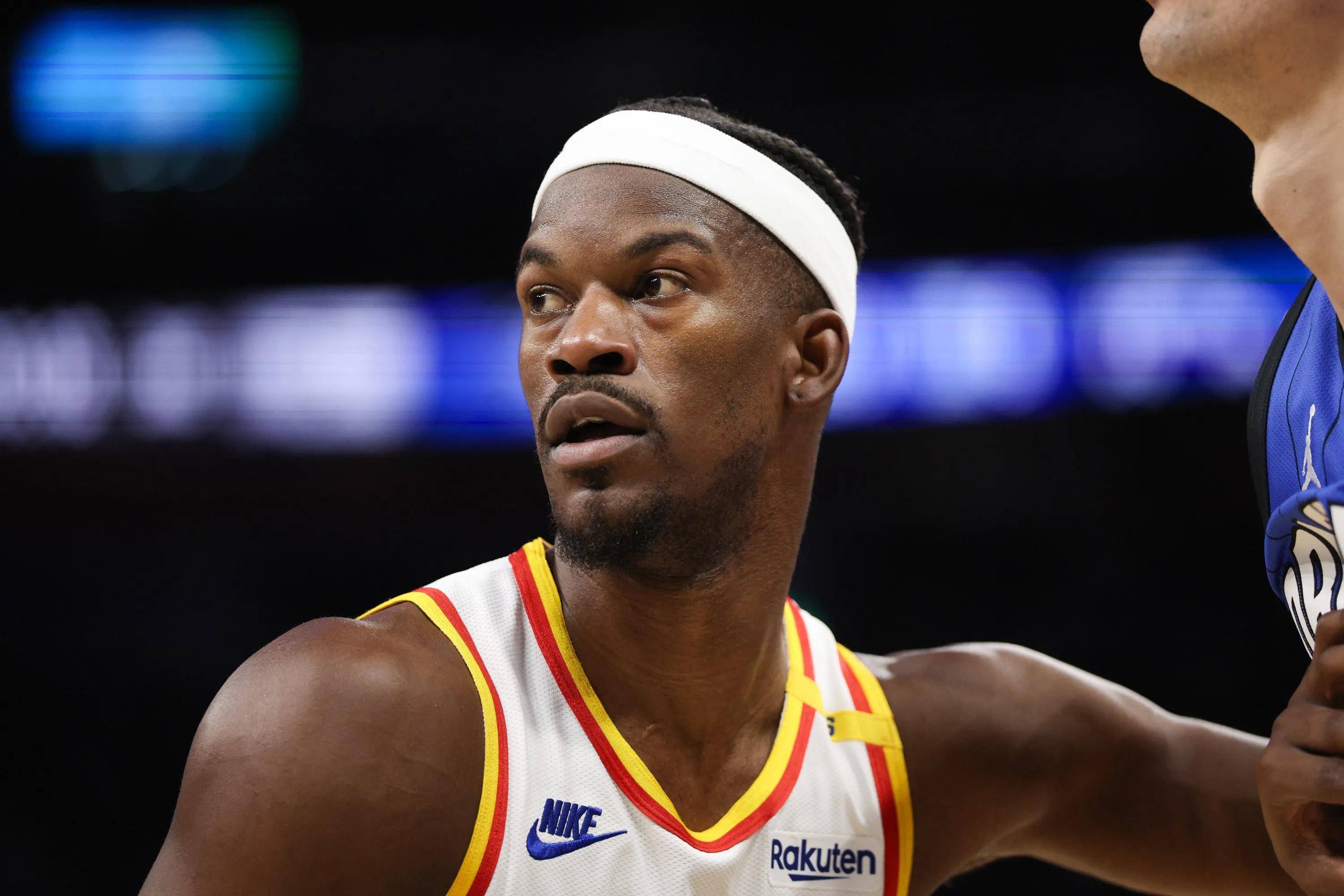 关于巴特勒在篮网比赛中大比分获胜,比赛局势复杂引发热议!观众掌声雷动的信息 关于巴特勒在篮网比赛中大比分获胜,比赛局势复杂引发热议!观众掌声雷动的信息