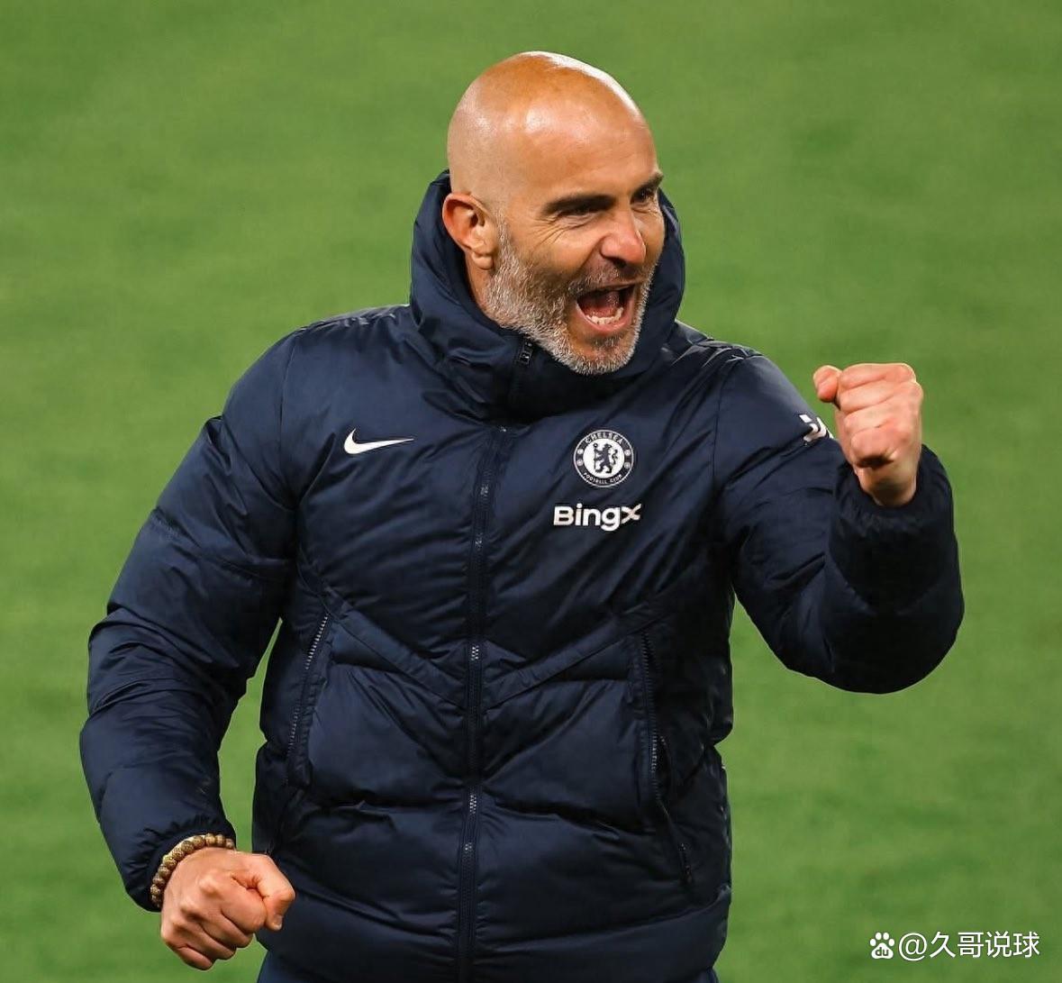 包含欧冠加时末段再迎强敌，皇家马德里再遭质疑，主帅态度：质疑声仍在，临场指挥获称赞的词条