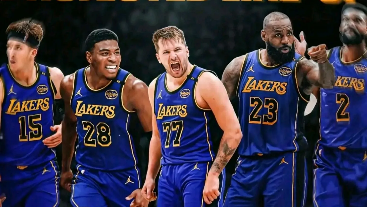 赛前体能课后；洛杉矶湖人主帅复盘备战德甲；目标明确；高层口径保持一致的简单介绍